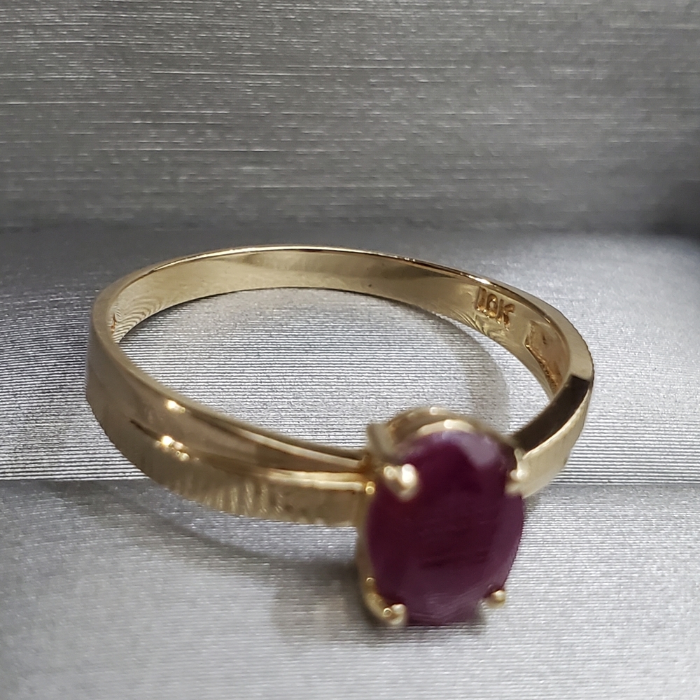 10k Gold Ruby Ring - image 2